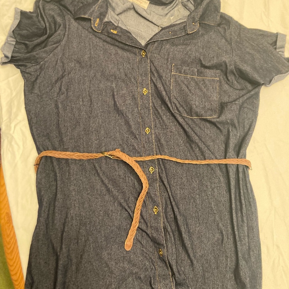 Bobbi Brown Gray Polo Shirt Dress with Tan Belt